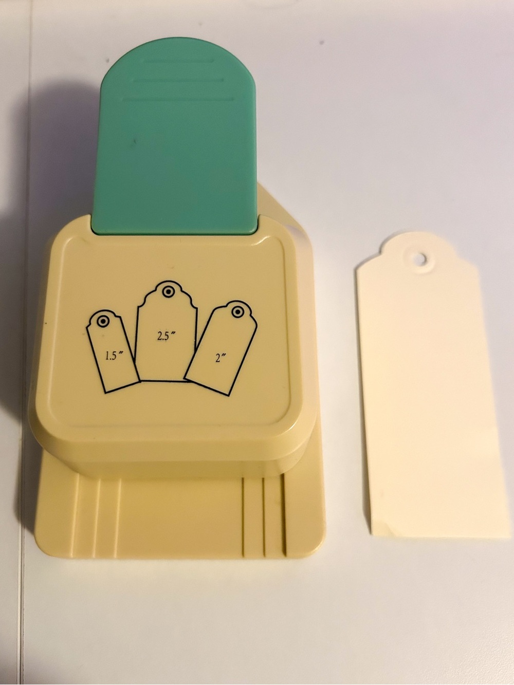 Craft DIY Tag Punch – Decorative Paper Tag Cutter -